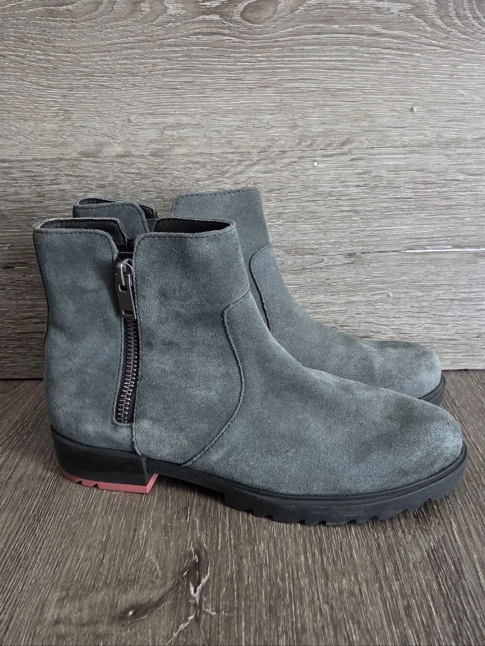 Sorel Emelie II Zip Waterproof Suede Ankle Boots size 8 Gray